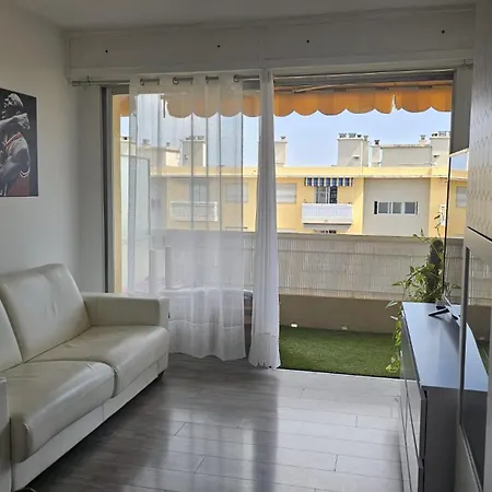 Lejlighed Agreable Avec Parking Prive *